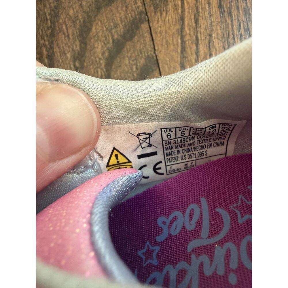 Twinkle Toes: Twinkle Sparks - Unicorn Stay-Put Light-Up Size 6 - Picture 8 of 14